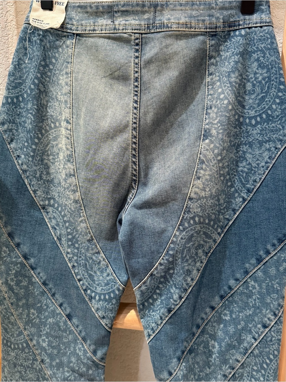 We the Free Mermaid Mid Rise Flare Jeans NWT size 28 - Picture 8 of 11